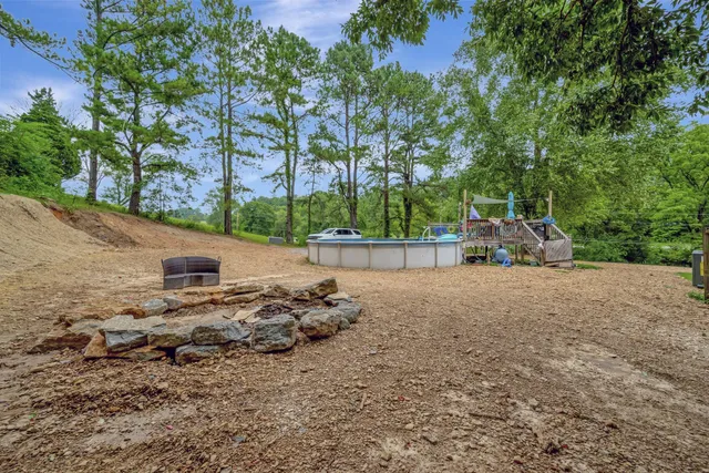 $439,900 | 6125 Highway 41 A, Pleasant View, TN 37146