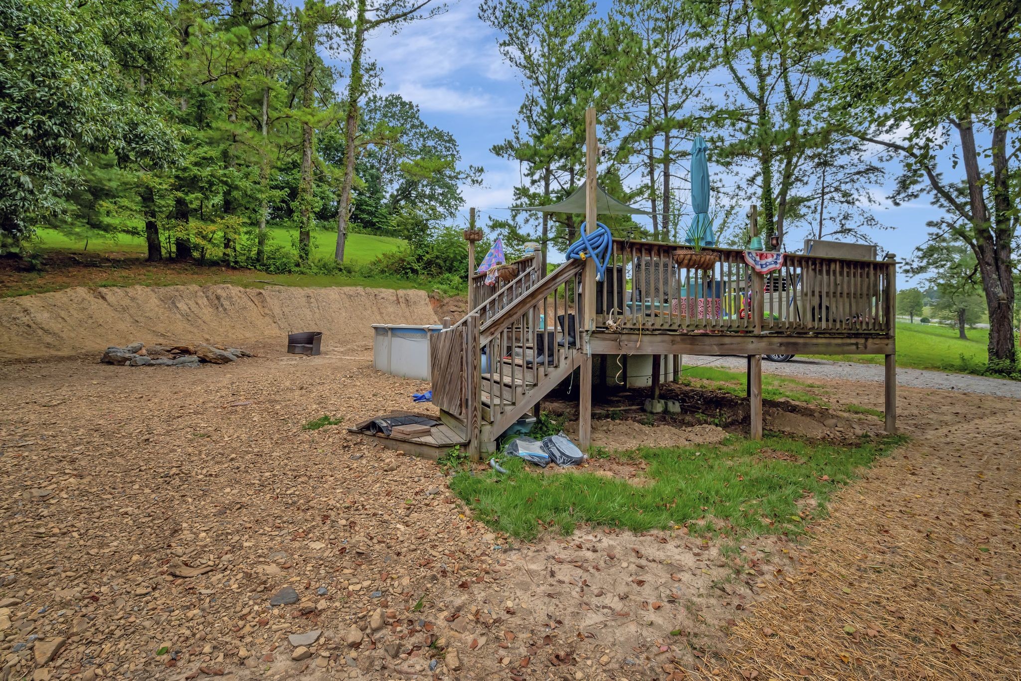 6125 Highway 41 A Pleasant View, TN 37146 - Photo 28 of 32 front view of a house with a yard