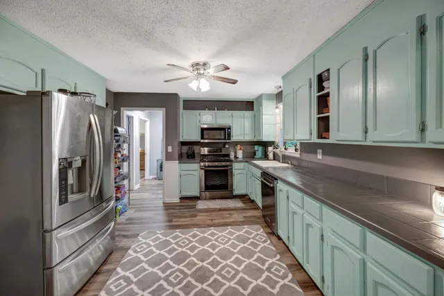 $439,900 | 6125 Highway 41 A, Pleasant View, TN 37146