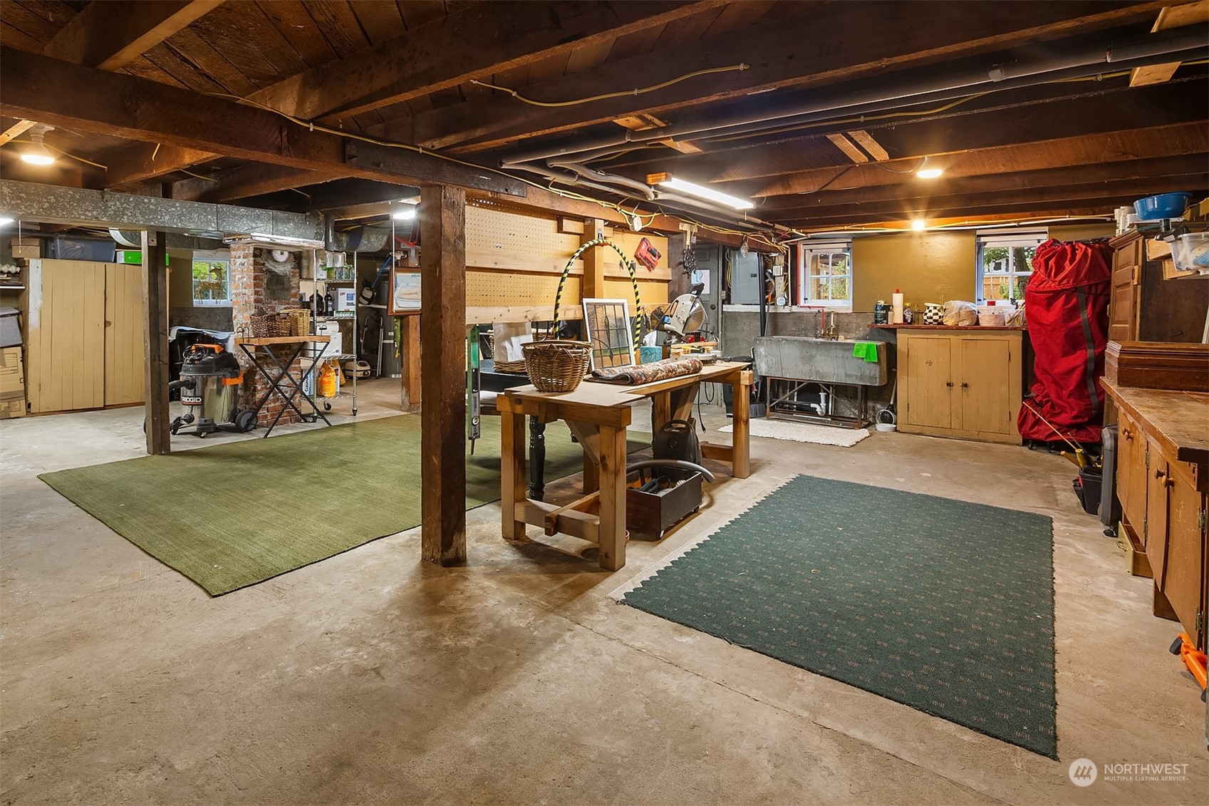 2510 Baker Avenue Everett, WA 98201 - Photo 33 of 37 a view of a room with gym equipment