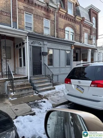 $2,200 | 538 West Green Street, Allentown, PA 18102