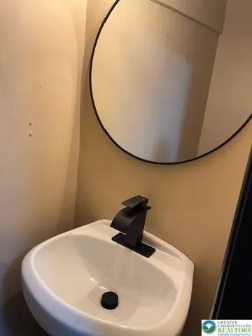 $2,200 | 538 West Green Street, Allentown, PA 18102