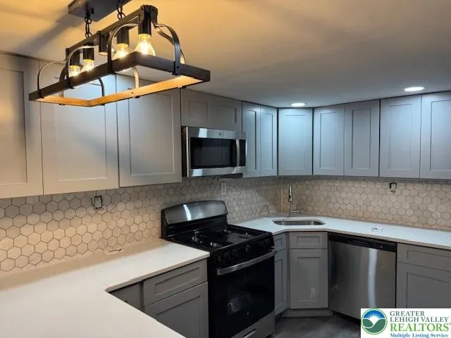 $2,200 | 538 West Green Street, Allentown, PA 18102