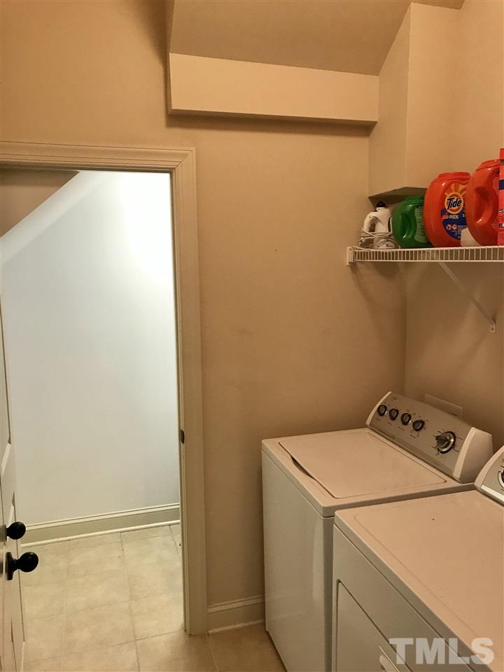 840 Historian Street Raleigh, NC 27603 - Photo 12 of 25 a utility room with dryer and washer