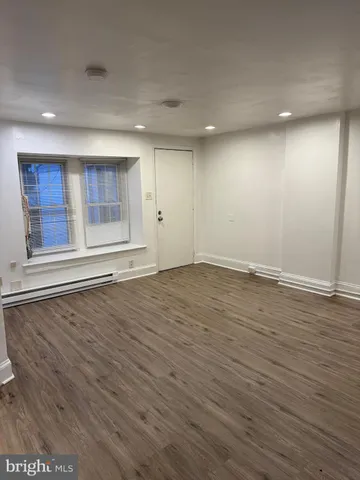 $1,900 | 904 West Lincoln Highway, Unit B, Coatesville, PA 19320