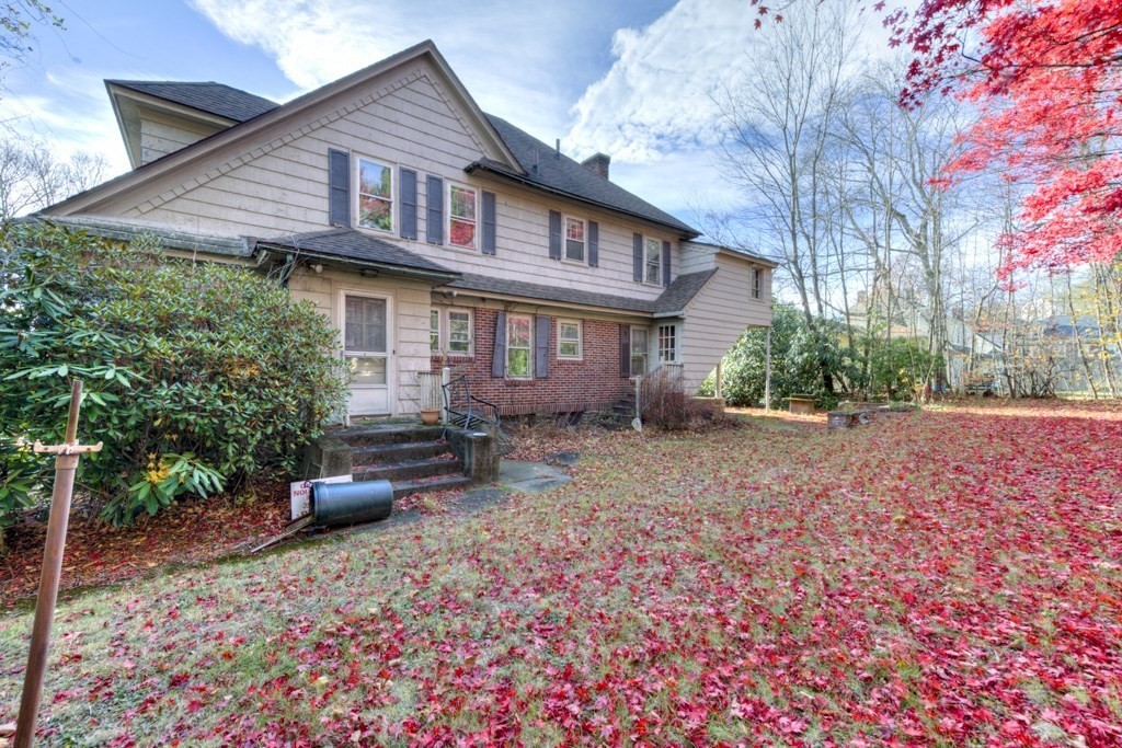 24 Hadwen Road Worcester, MA 01602 - Photo 5 of 42