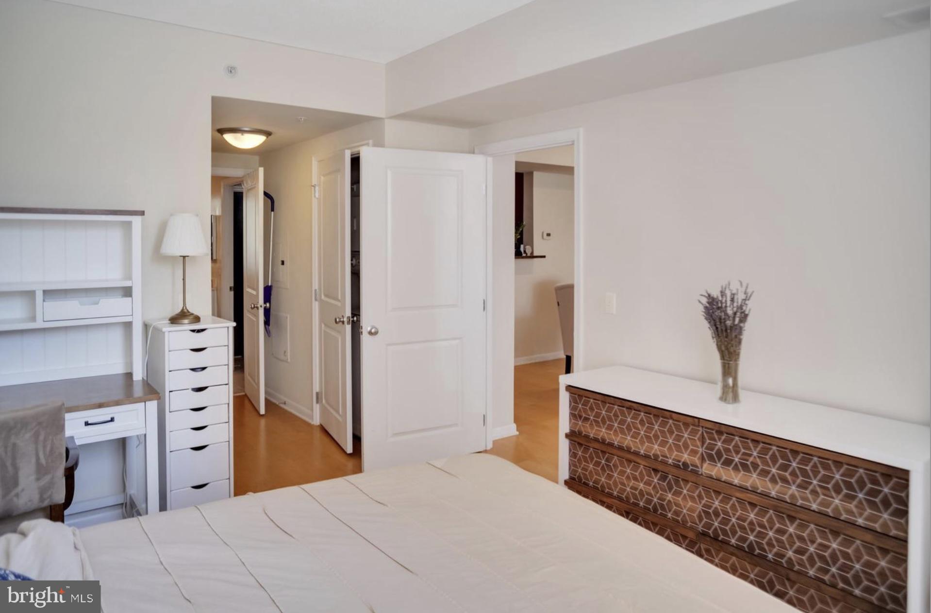 851 North Glebe Road, Unit 402 Arlington, VA 22203 - Photo 7 of 16