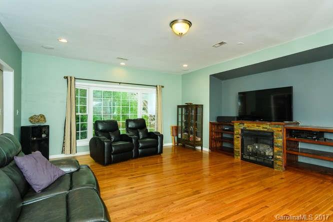110 Spring Mountain Road Fairview, NC 28730 - Photo 10 of 24 Gallery Image 10