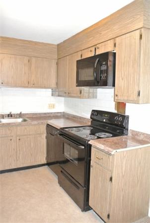 64 Jacqueline Road, Unit 8 Waltham, MA 02452 - Photo 6 of 16