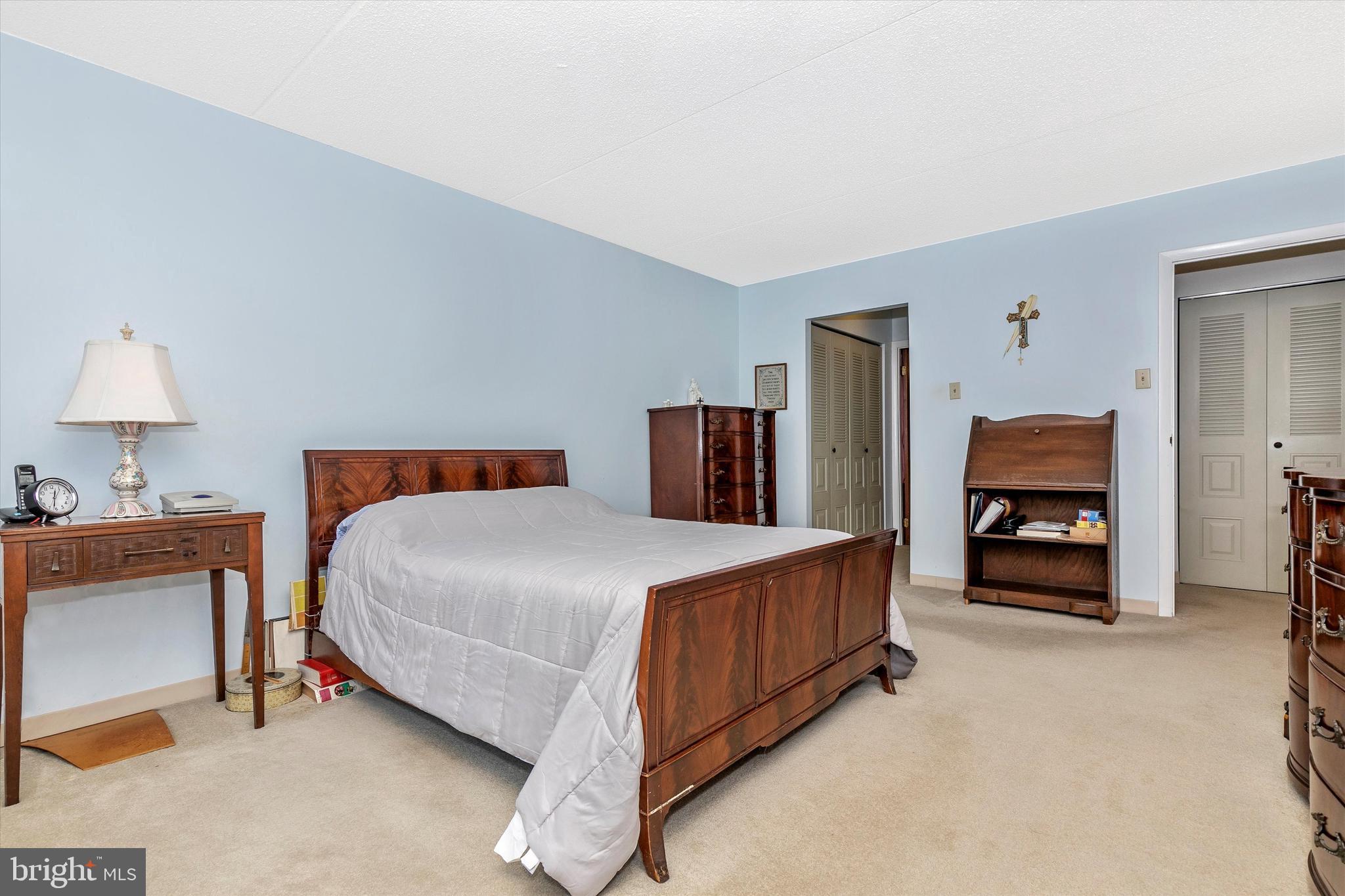 700 Avondale Road, Unit 6F Wallingford, PA 19086 - Photo 10 of 61 Primary Bedroom with full Bath