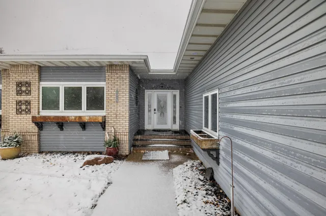 $629,900 | 4915 Rose Creek Parkway South, Fargo, ND 58104