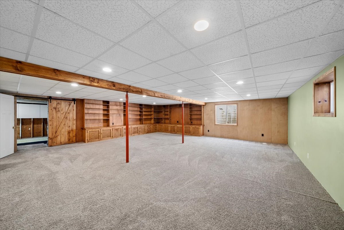 2 Division Street Bristol, IL 60512 - Photo 27 of 44 a view of an empty room