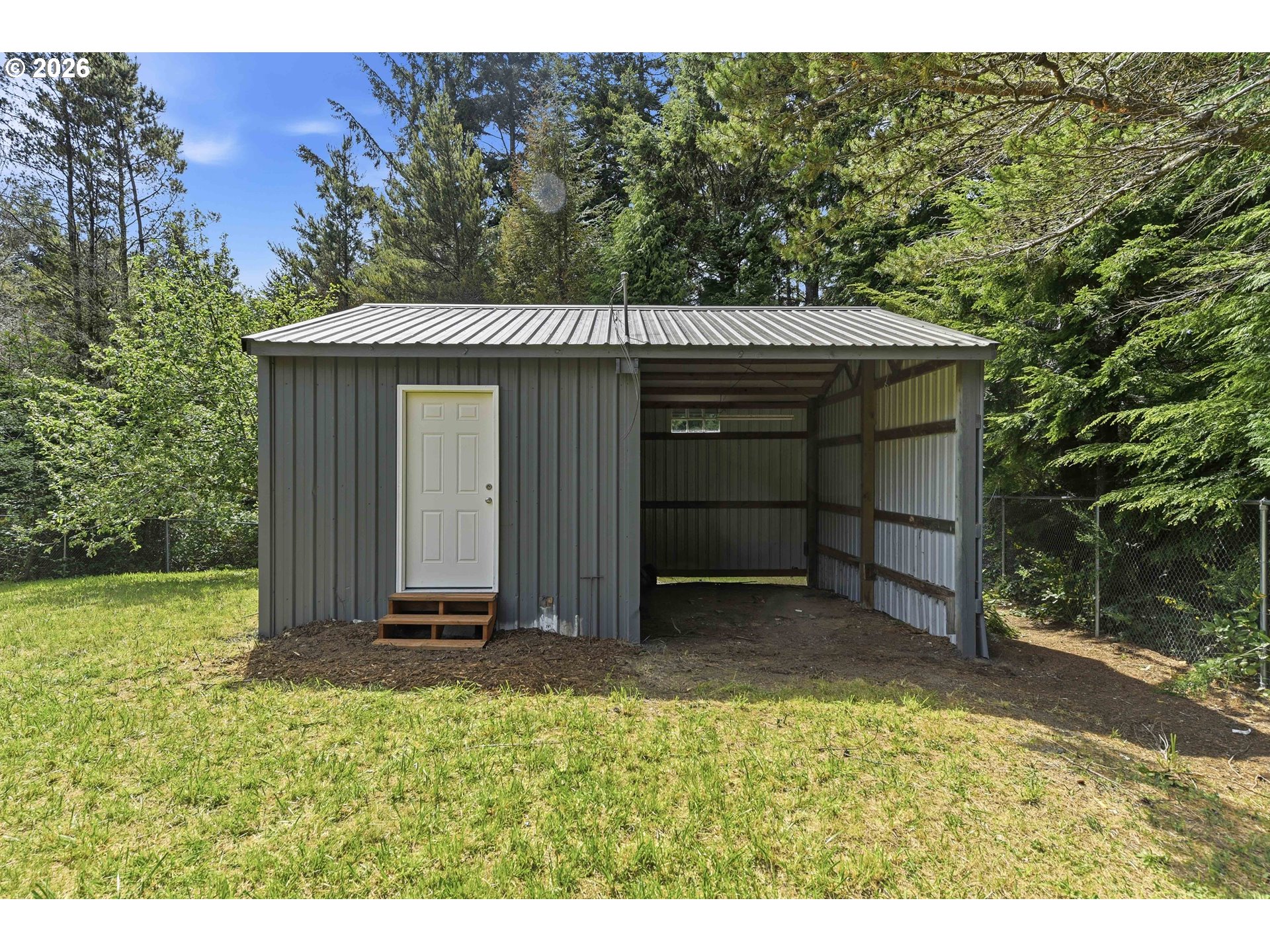 67752 Beaver Loop Road North Bend, OR 97459 - Photo 6 of 48