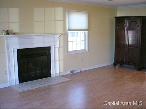 706 Rickard Road Springfield, IL 62704 - Photo 3 of 10