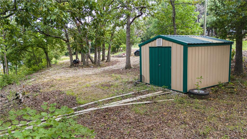 29-31 North Lakeview Road Mapleton, KS 66754 - Photo 18 of 25