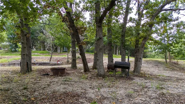 $149,000 | 29-31 North Lakeview Road, Mapleton, KS 66754