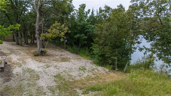 $149,000 | 29-31 North Lakeview Road, Mapleton, KS 66754