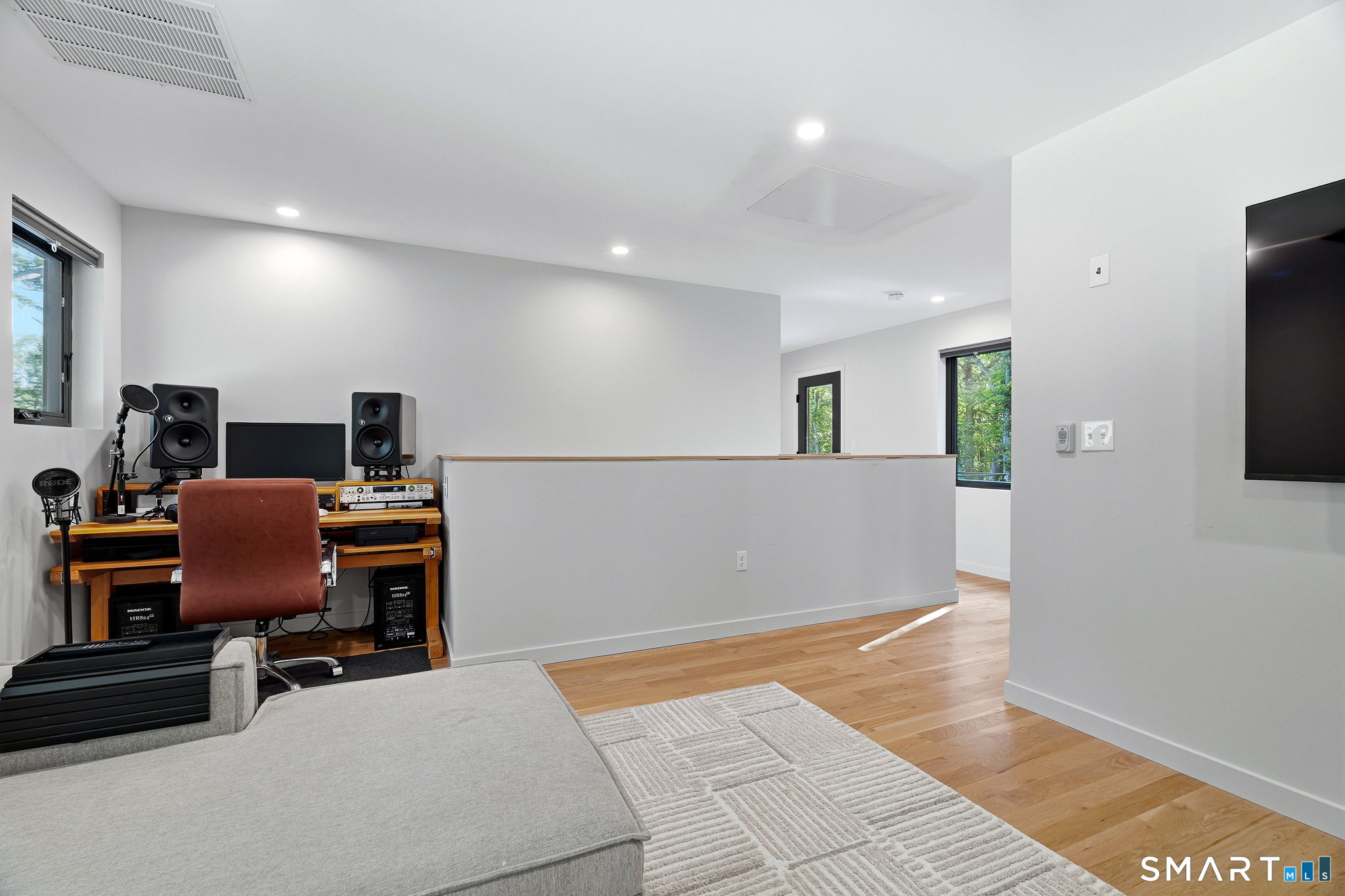119 Scott Road East Lyme, CT 06333 - Photo 31 of 40 Gallery Image 31