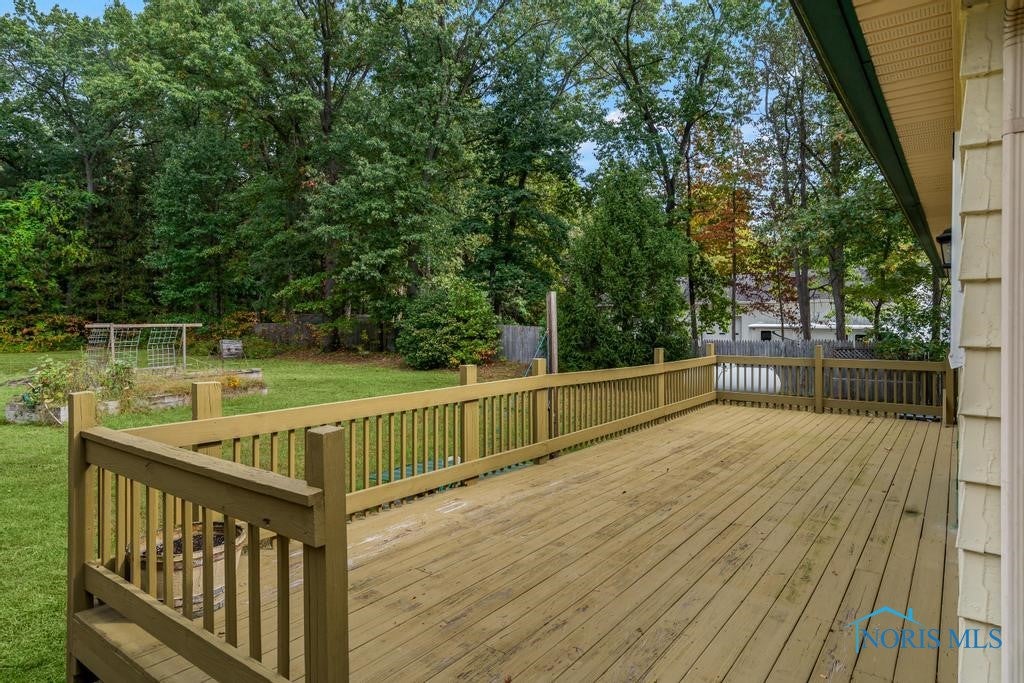 9830 Old State Line Road Holland, OH 43528 - Photo 7 of 48 Gallery Image 7