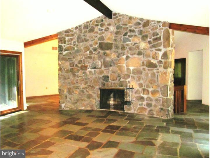 566 Schultz Road Perkiomenville, PA 18074 - Photo 3 of 21 Gallery Image 3