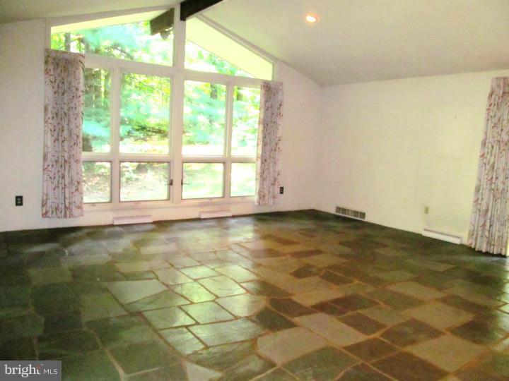566 Schultz Road Perkiomenville, PA 18074 - Photo 5 of 21 Gallery Image 5