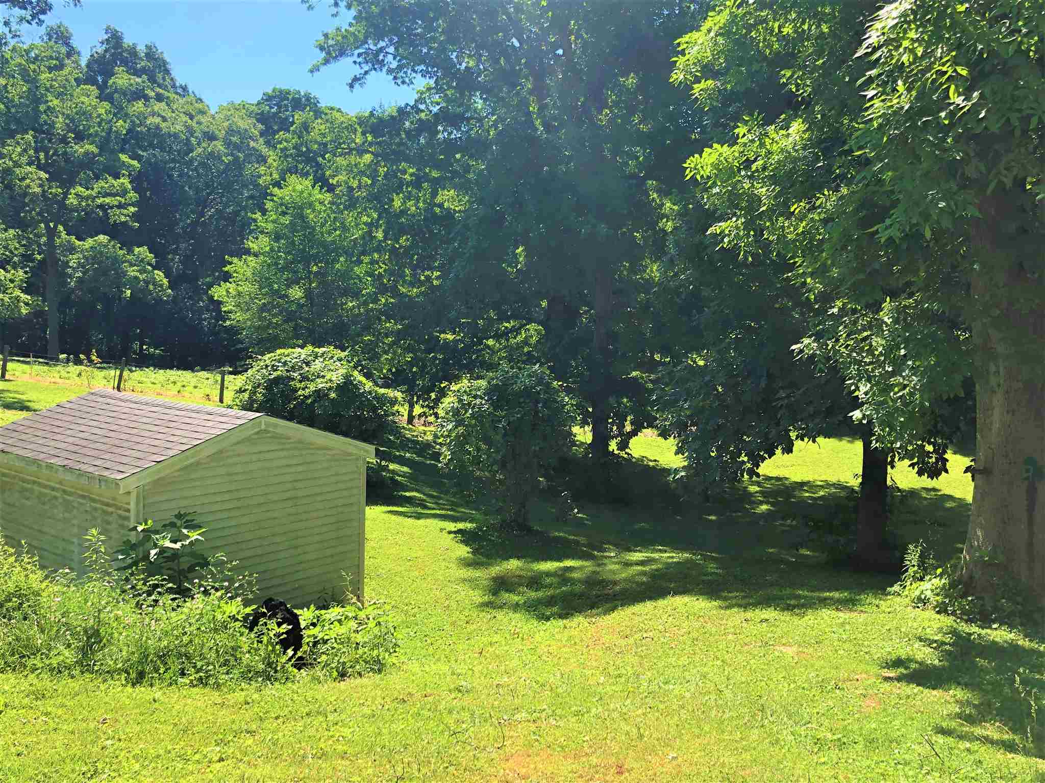 236 Guthrie Road Bedford, IN 47421 - Photo 9 of 31 Gallery Image 9