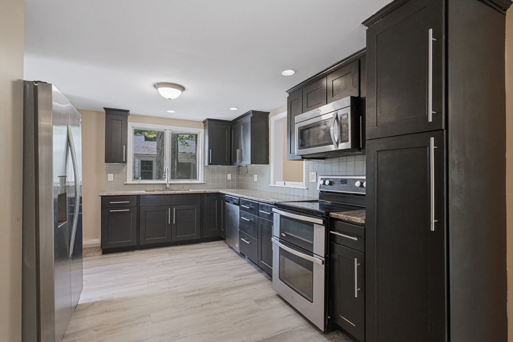 70 Riverside Avenue Attleboro, MA 02703 - Photo 2 of 42