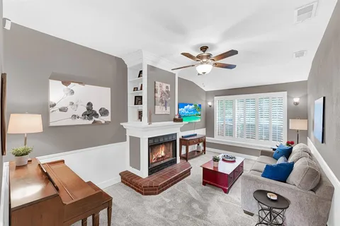 $629,500 | 8835 Larchwood Drive, Dallas, TX 75238