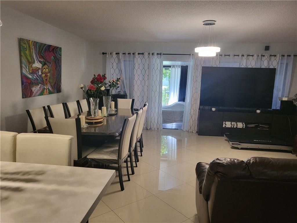 23398 Southwest 54th Way, Unit B Boca Raton, FL 33433 - Photo 2 of 12 Photo 2