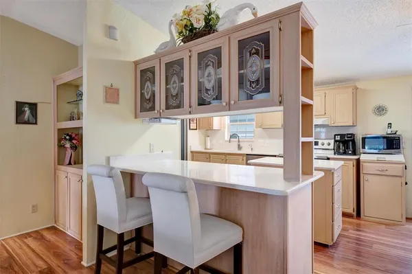 $199,900 | 211 Port Royal Lane, Unit 523, Apollo Beach, FL 33572