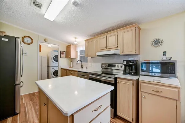 $199,900 | 211 Port Royal Lane, Unit 523, Apollo Beach, FL 33572