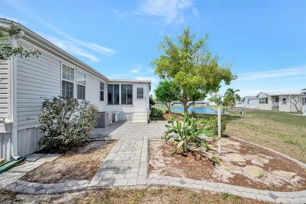$199,900 | 211 Port Royal Lane, Unit 523, Apollo Beach, FL 33572