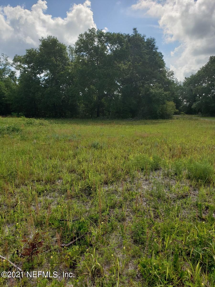 136 Wards Road Palatka, FL 32177 - Photo 4 of 13 Land one