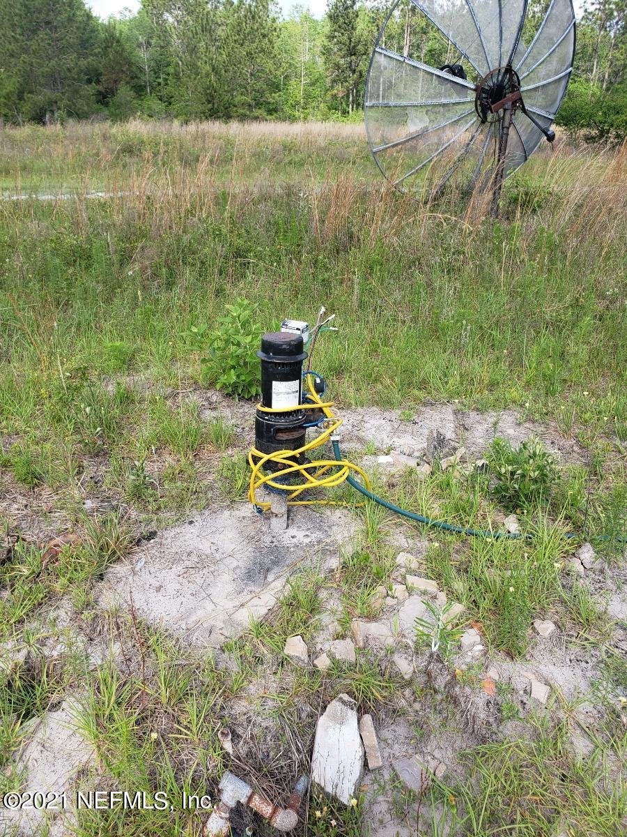 136 Wards Road Palatka, FL 32177 - Photo 8 of 13 Land three