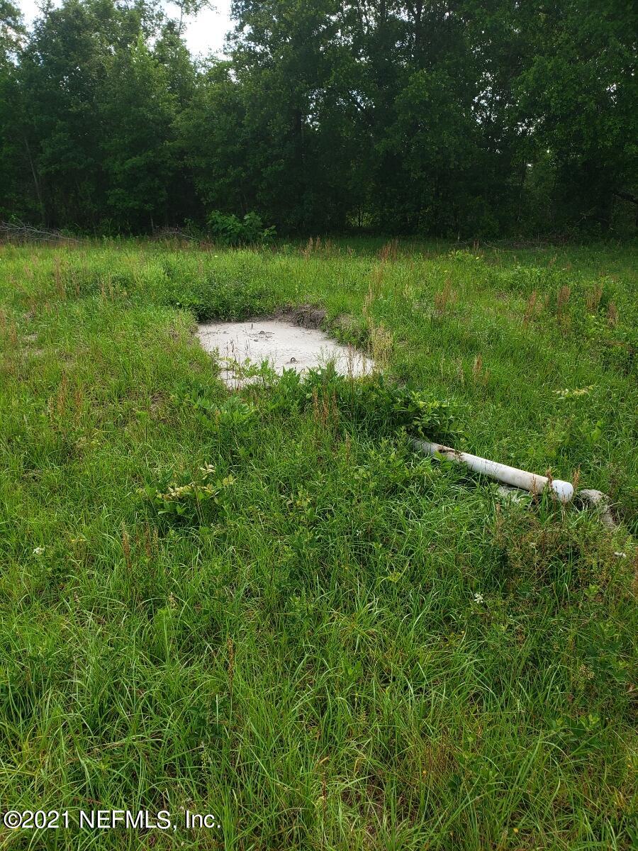 136 Wards Road Palatka, FL 32177 - Photo 9 of 13 Land four