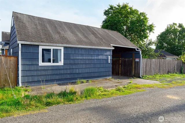 $399,000 | 130 Southwest 2nd Street, Chehalis, WA 98532