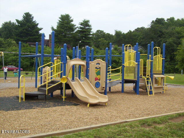 11 Royal Troon Circle Oak Ridge, TN 37830 - Photo 5 of 33 Playground 5