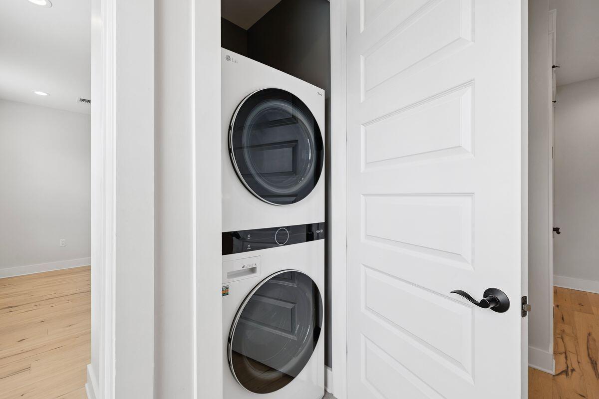 414 Ridgewalk Circle Santa Rosa Beach, FL 32459 - Photo 23 of 47 a utility room with dryer and washer