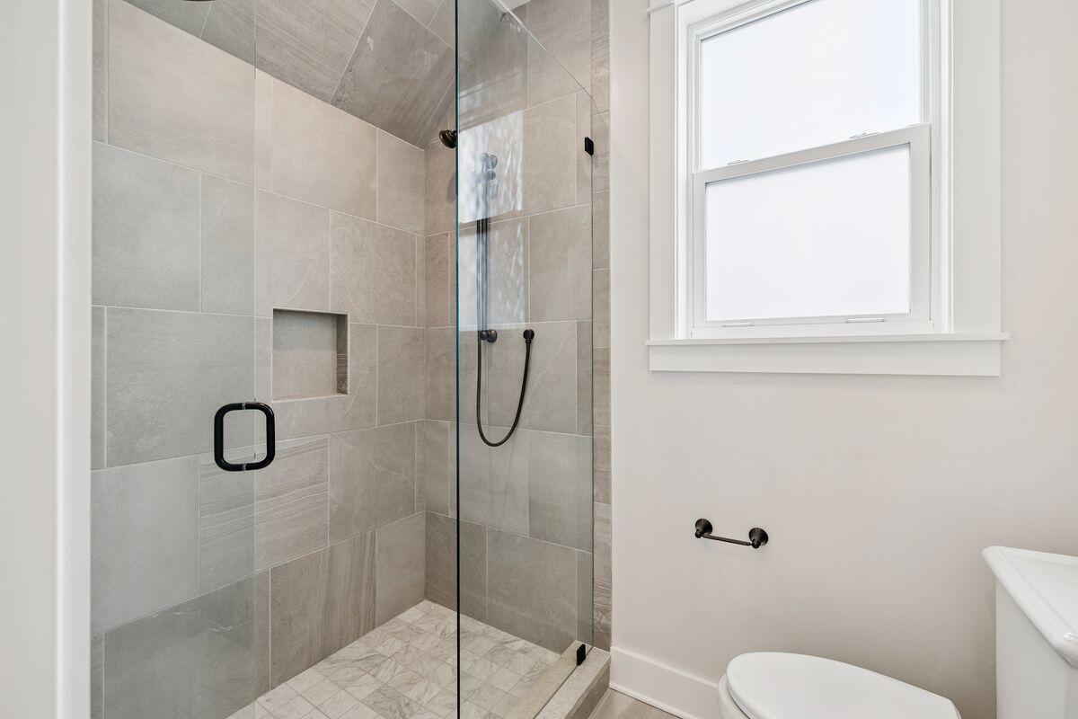 414 Ridgewalk Circle Santa Rosa Beach, FL 32459 - Photo 28 of 47 a bathroom with a shower and toilet