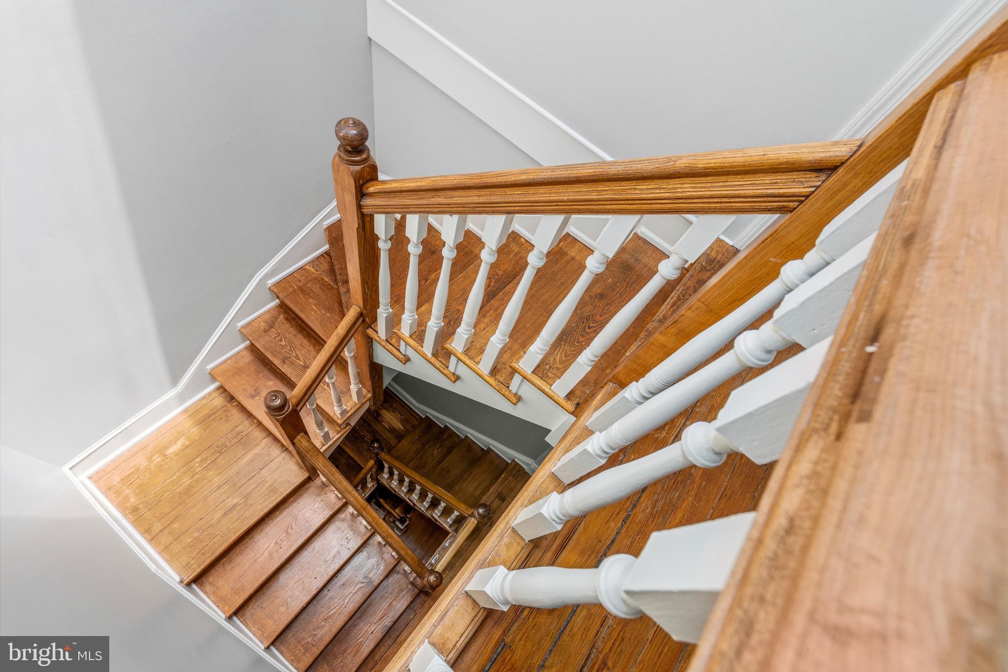 3044 Cambridge Place Northwest Washington, DC 20007 - Photo 8 of 22