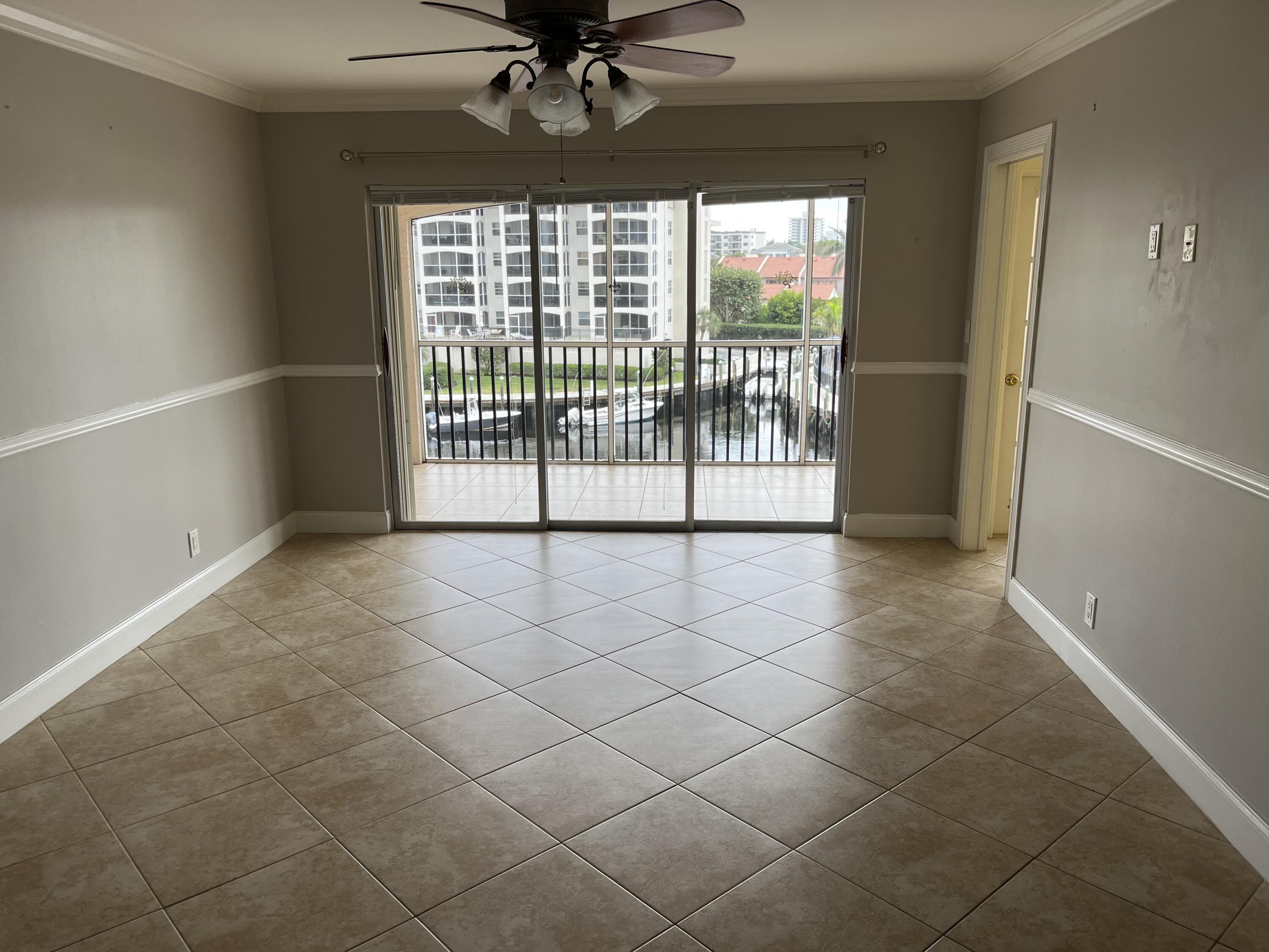 2871 North Ocean Boulevard, Unit V345 Boca Raton, FL 33431 - Photo 8 of 13 Living Room