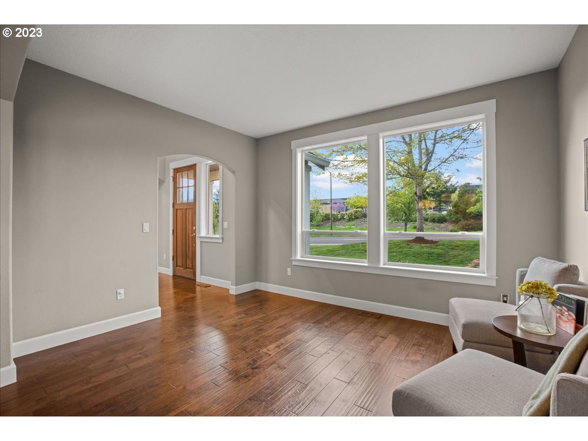 14010 Southeast King Road Happy Valley, OR 97086 - Photo 6 of 45 Sitting Room