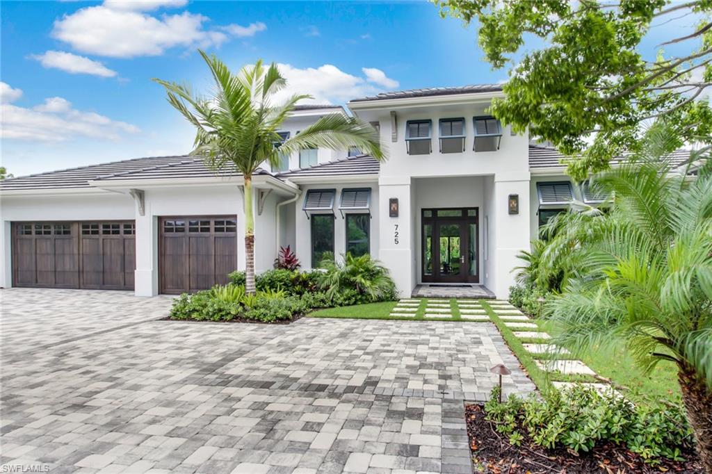 725 Regatta Road Naples, FL 34103 - Photo 3 of 24 Gallery Image 3