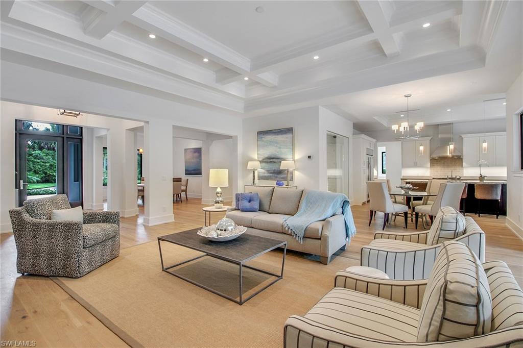 725 Regatta Road Naples, FL 34103 - Photo 5 of 24 Gallery Image 5
