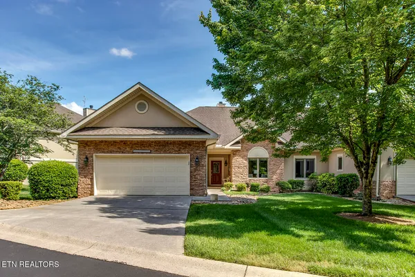 $569,000 | 231 Tanasi Lagoon Drive, Loudon, TN 37774