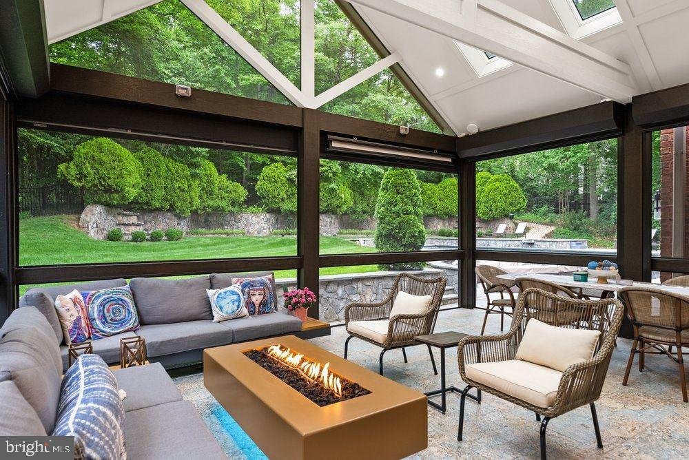 1102 Mill Ridge McLean, VA 22102 - Photo 11 of 48 Screened in porch