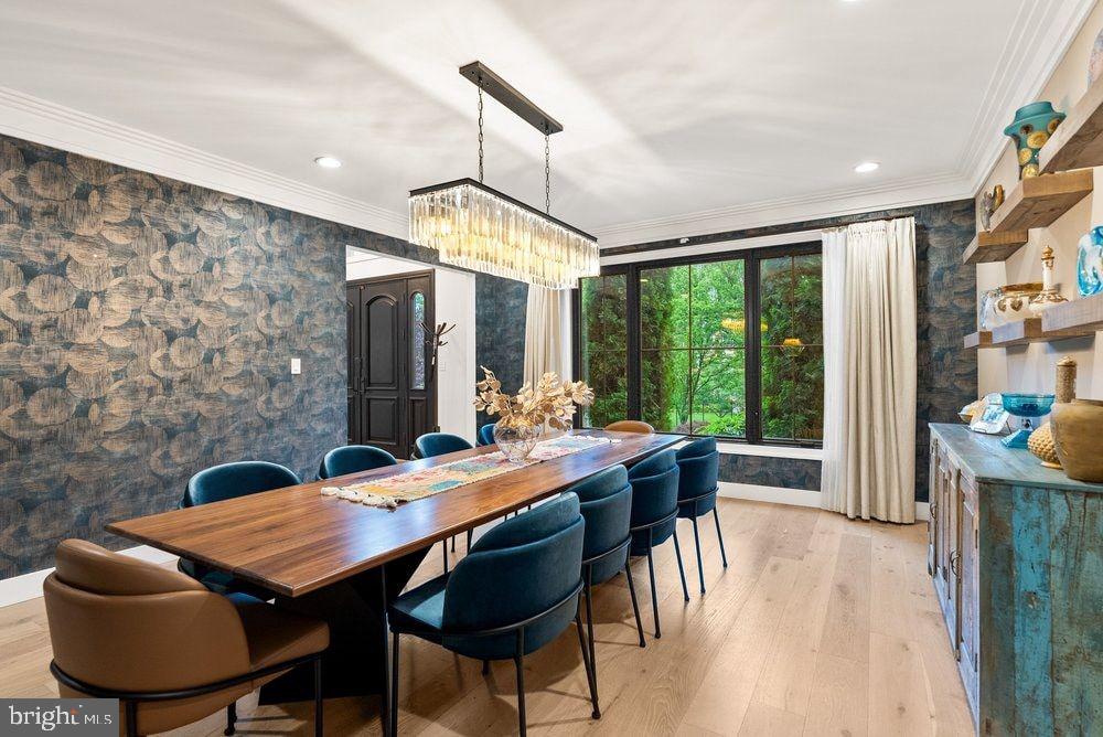 1102 Mill Ridge McLean, VA 22102 - Photo 6 of 48 Dining Room