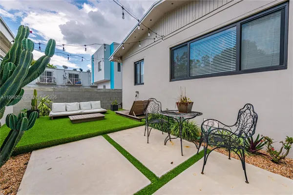 $3,000 | 2925 Northwest 11th Avenue, Unit FRONT, Miami, FL 33127