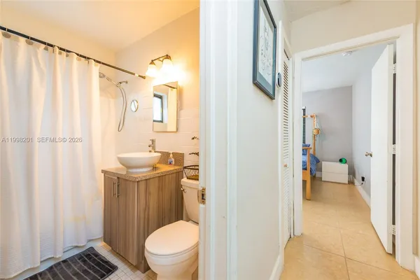 $3,000 | 2925 Northwest 11th Avenue, Unit FRONT, Miami, FL 33127