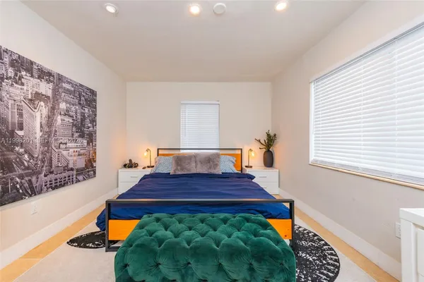 $3,000 | 2925 Northwest 11th Avenue, Unit FRONT, Miami, FL 33127